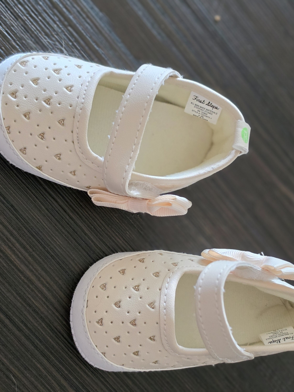 First Steps Baby Mary Jane Shoes White Like New 6-9mq